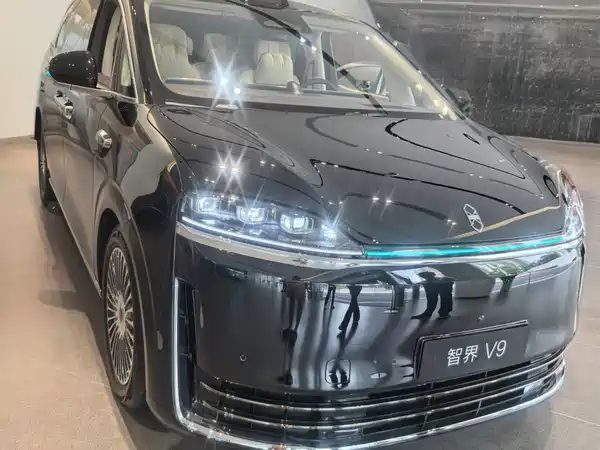 Luxeed V9 2026