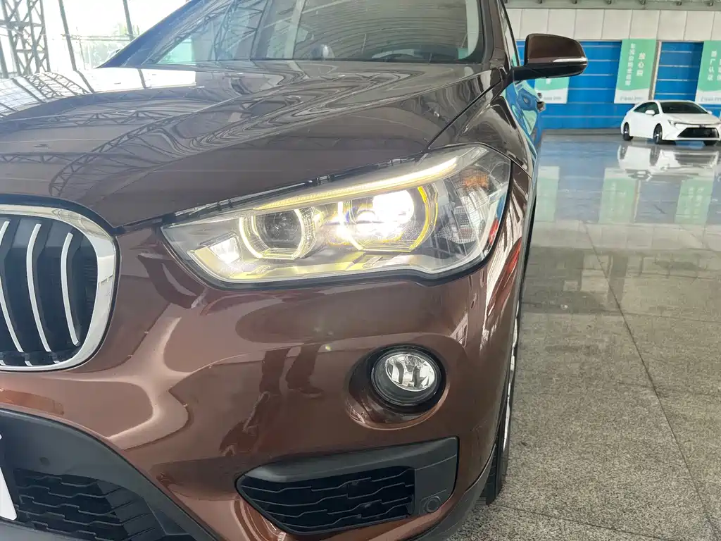 BMW X1 2016 — фото 18