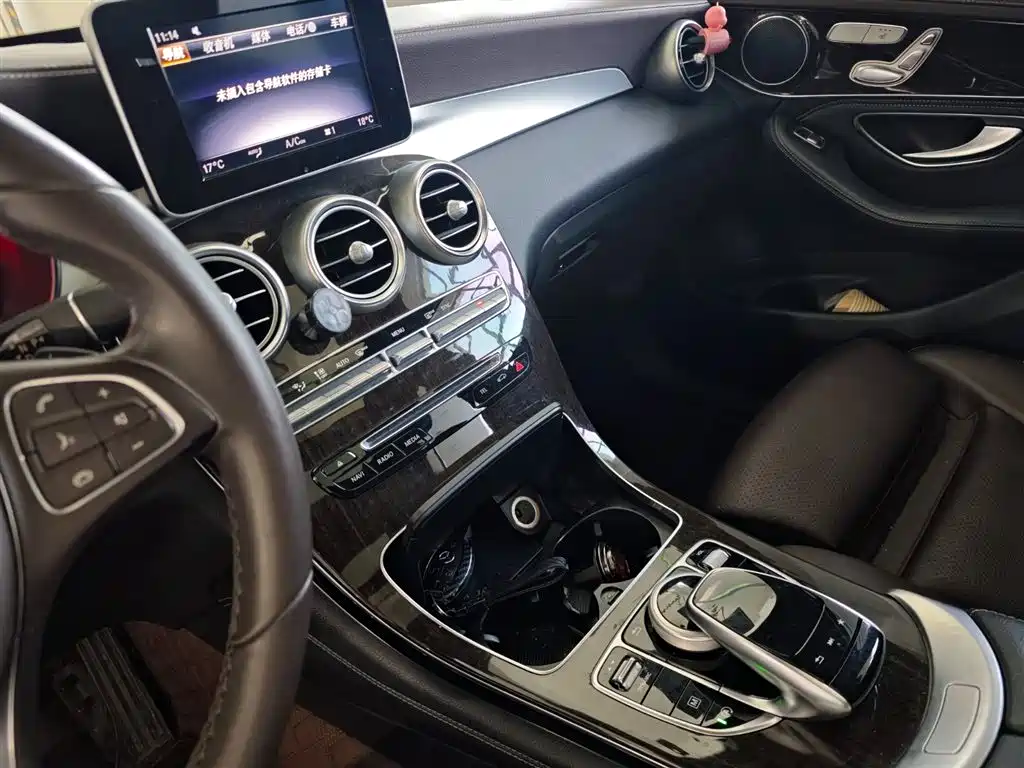 Mercedes-Benz GLC 2018 — фото 14