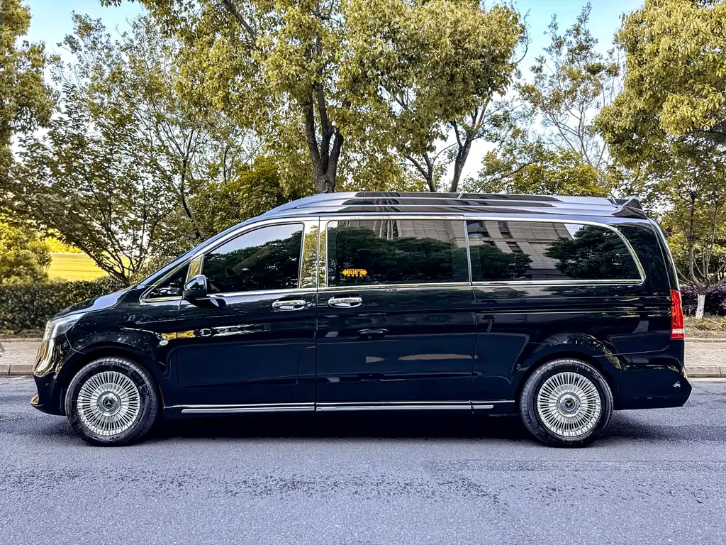 Mercedes-Benz Vito 2023 — фото 36