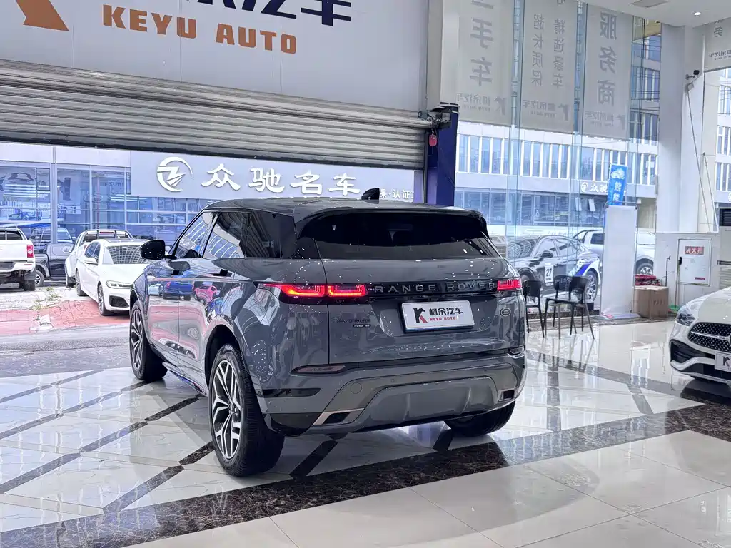Land Rover Evoque 2021 — фото 16