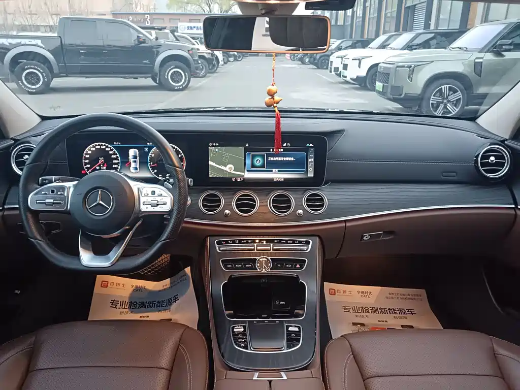 Mercedes-Benz E-Class 2020 — фото 20