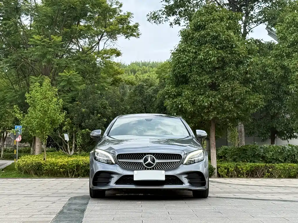 Mercedes-Benz C-Class 2020
