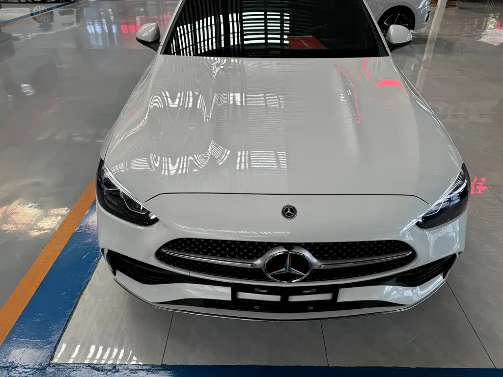 Mercedes-Benz C-Class 2023 — фото 2