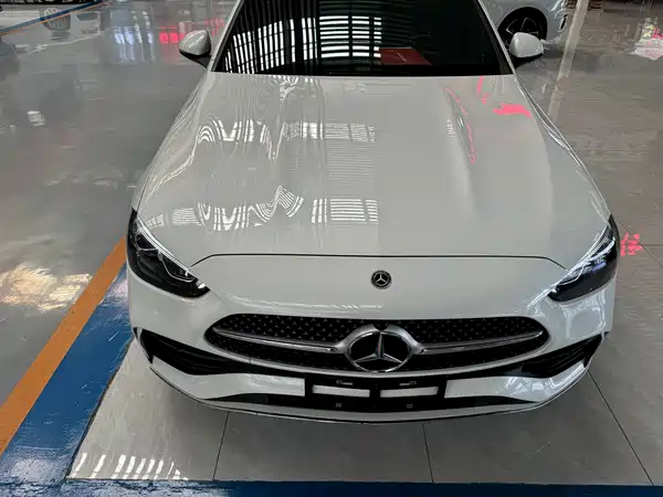 Mercedes-Benz C-Class 2024