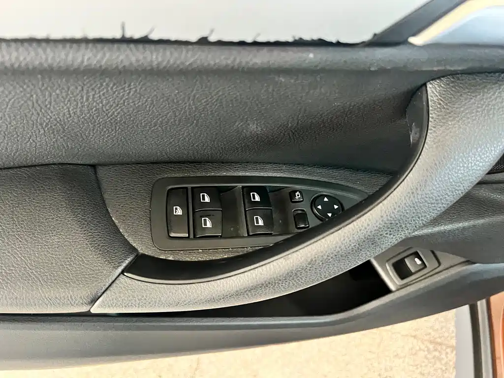 BMW X1 2016 — фото 19