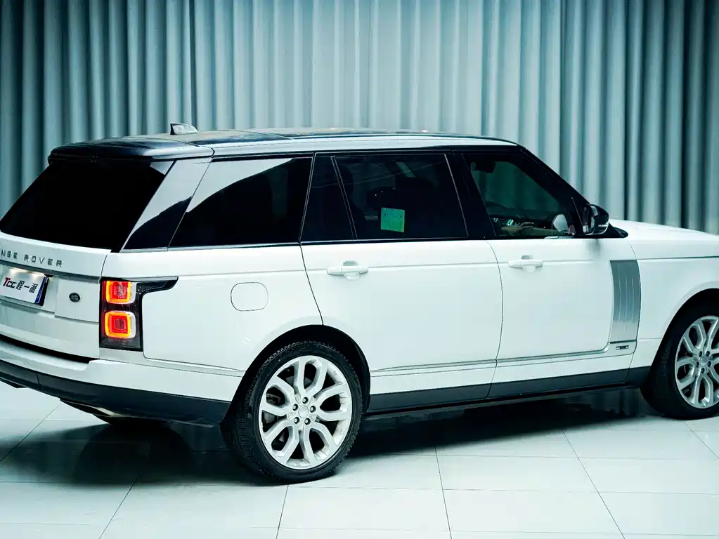Land Rover Range Rover 2022 — фото 4