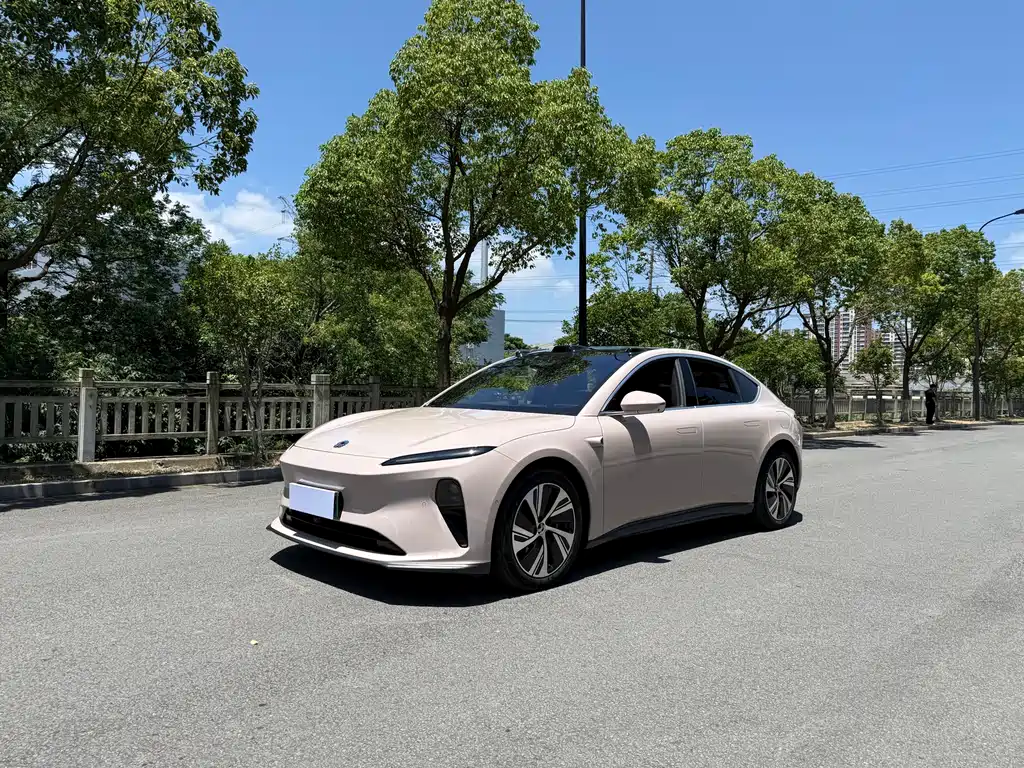 NIO ET5 2023