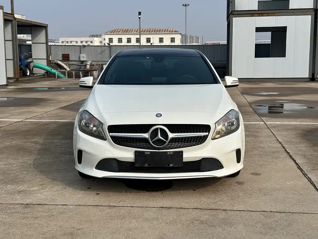 Mercedes-Benz A-Class 2016 — фото 2
