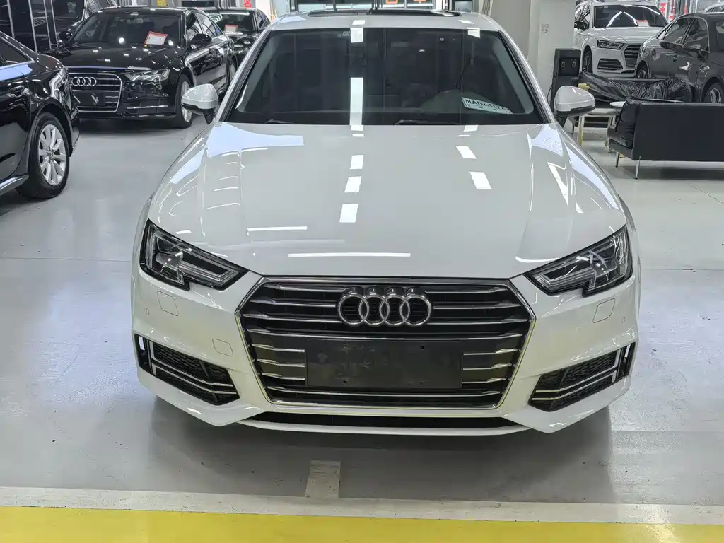 Audi A4L 2019 — фото 2