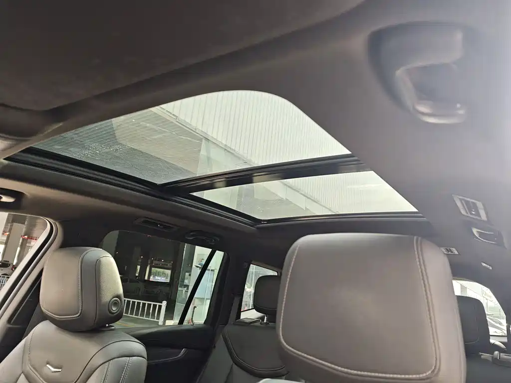 Cadillac XT6 2020 — фото 10