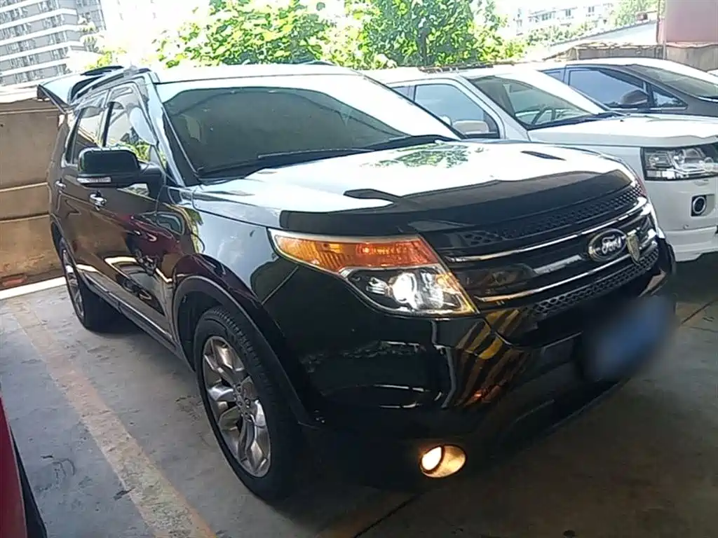 Ford Explorer 2015 — фото 4