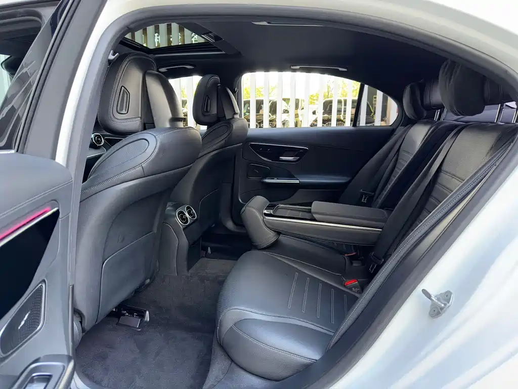 Mercedes-Benz C-Class 2021 — фото 11