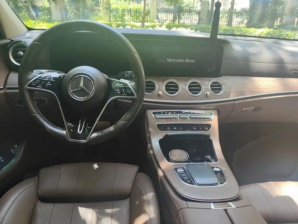 Mercedes-Benz E-Class 2021