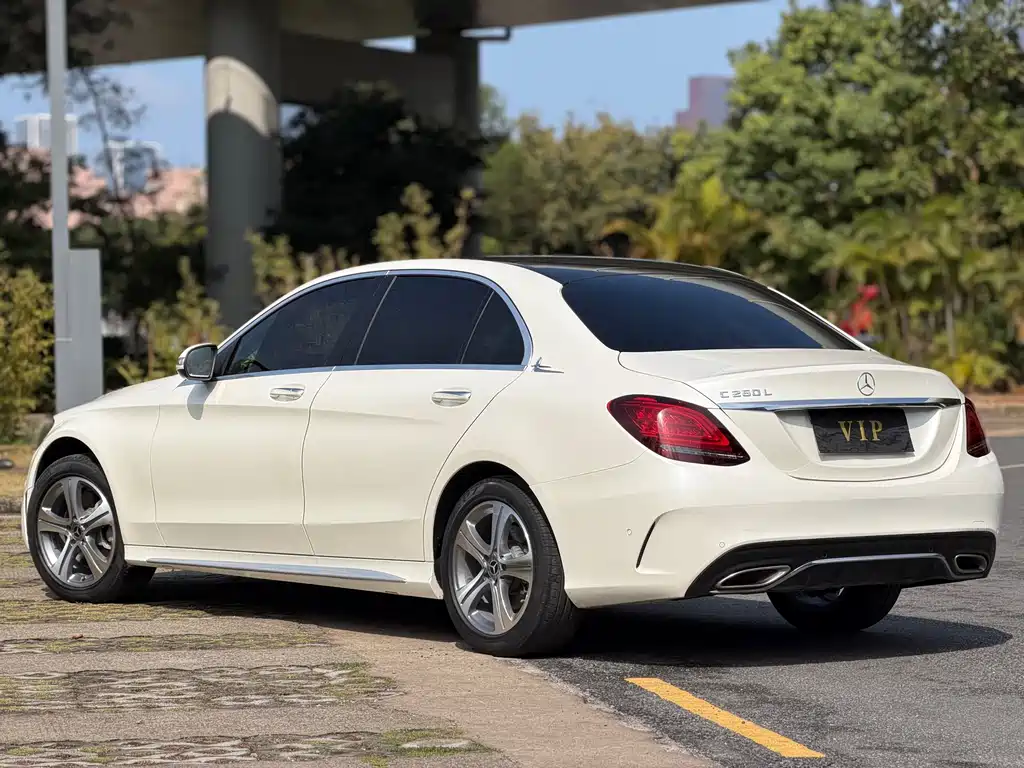 Mercedes-Benz C-Class 2020 — фото 12