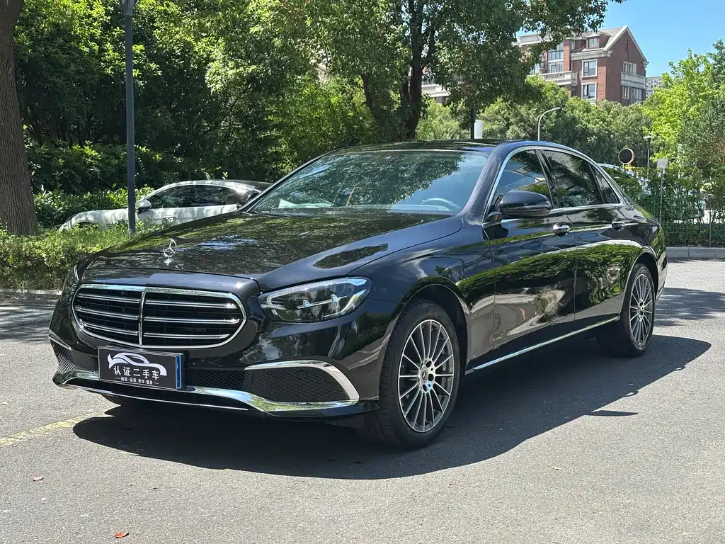 Mercedes-Benz E-Class 2023
