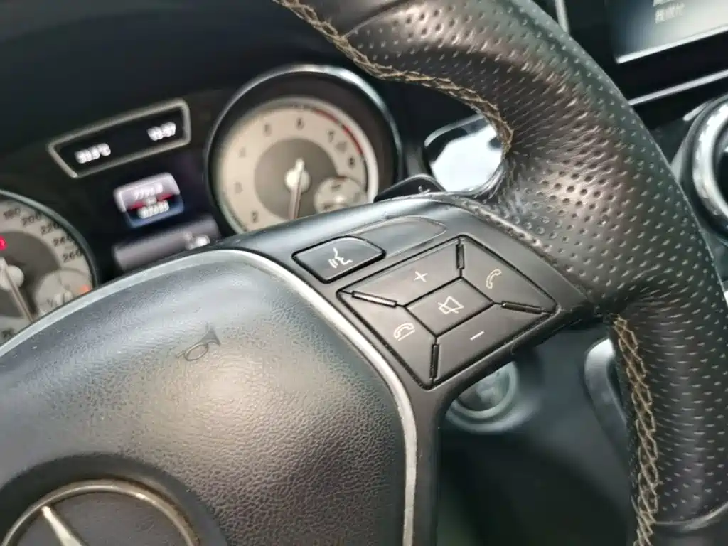 Mercedes-Benz GLA 2016 — фото 19