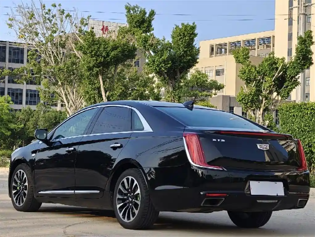 Cadillac XTS 2018 — фото 6
