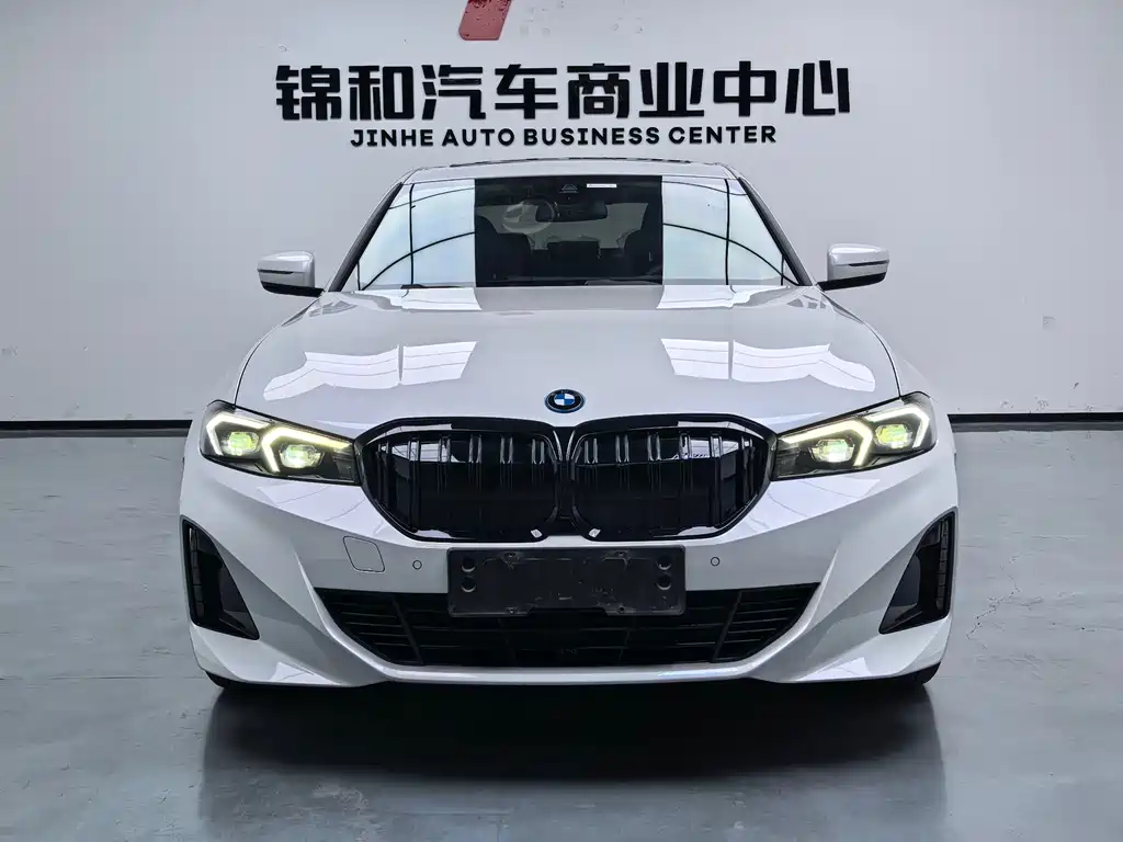 BMW i3 2022 — фото 2