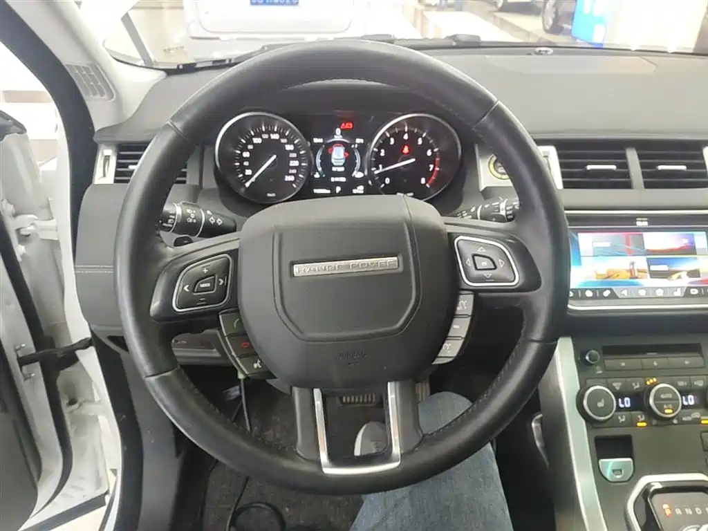 Land Rover Range Rover Evoque 2018 — фото 7