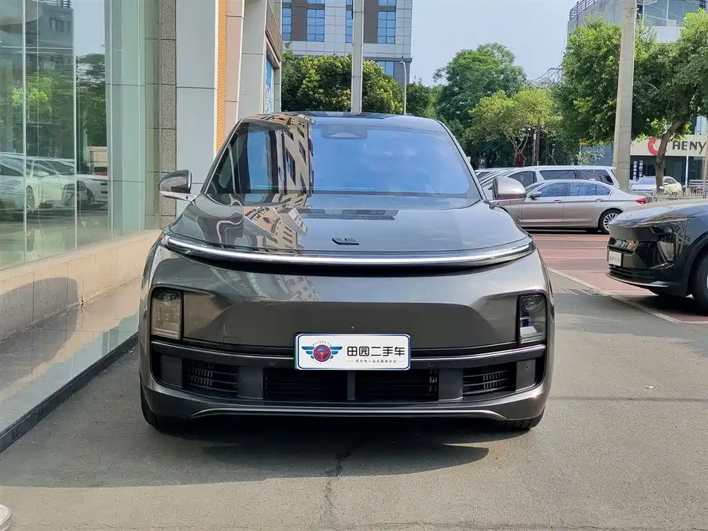Li Auto Li L8 2023