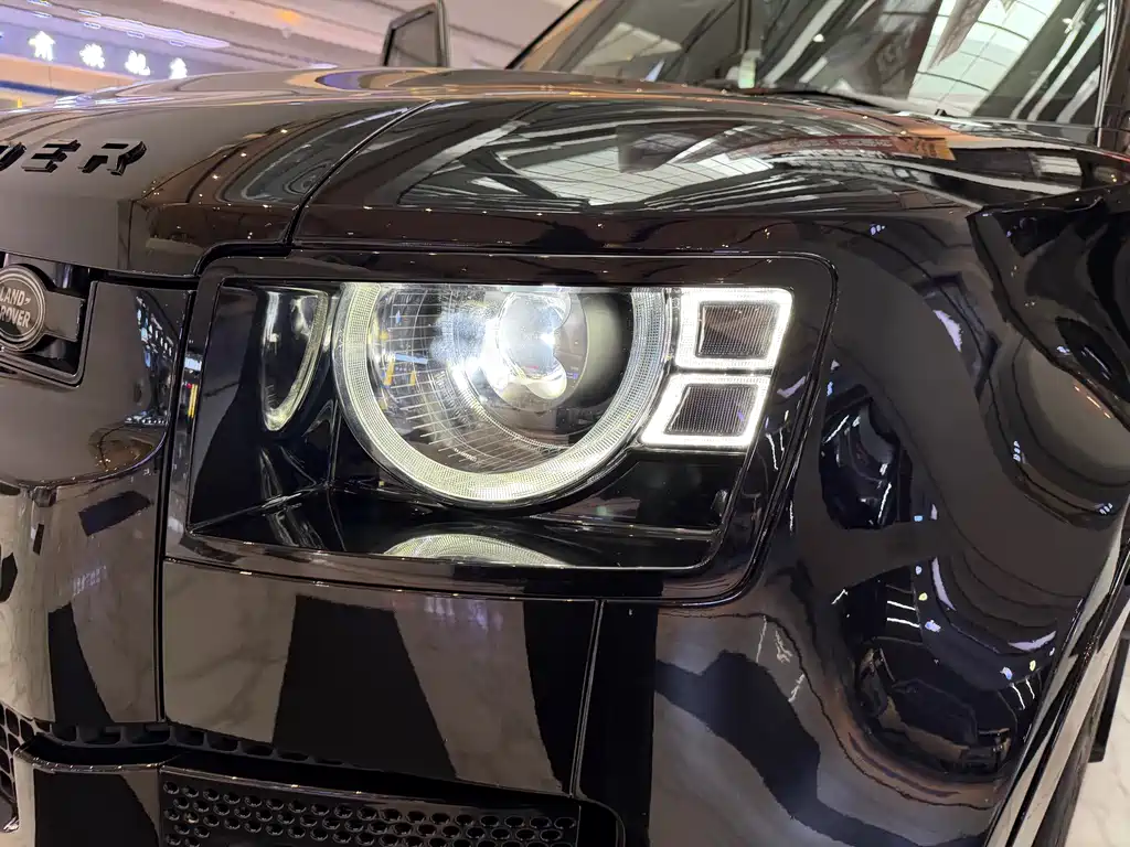 Land Rover Defender 2022 — фото 15