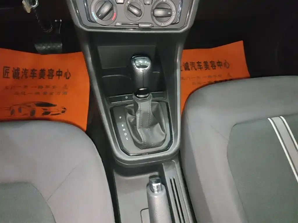 Skoda Rapid Spaceback 2020 — фото 14