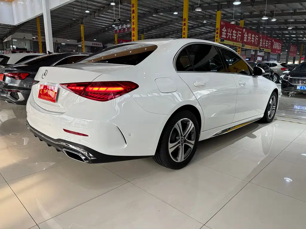 Mercedes-Benz C-Class 2022 — фото 12