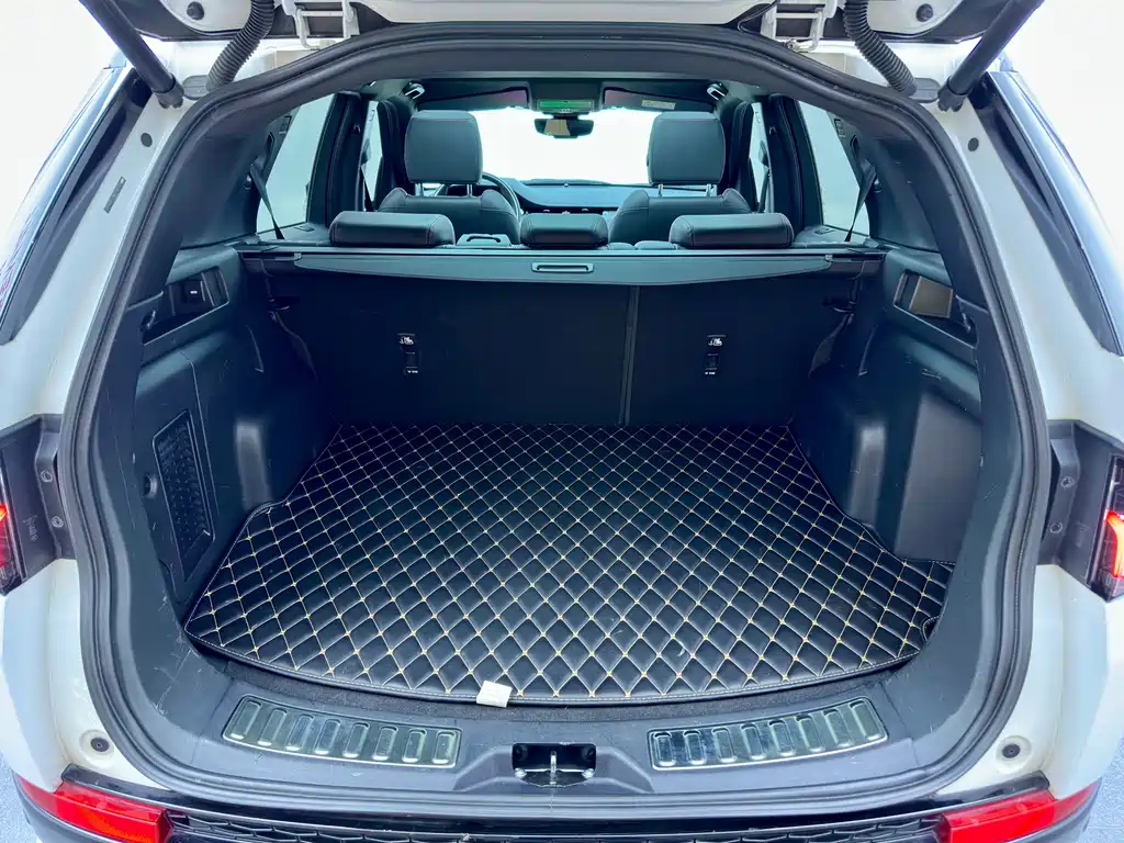 Land Rover Discovery Sport 2021 — фото 11