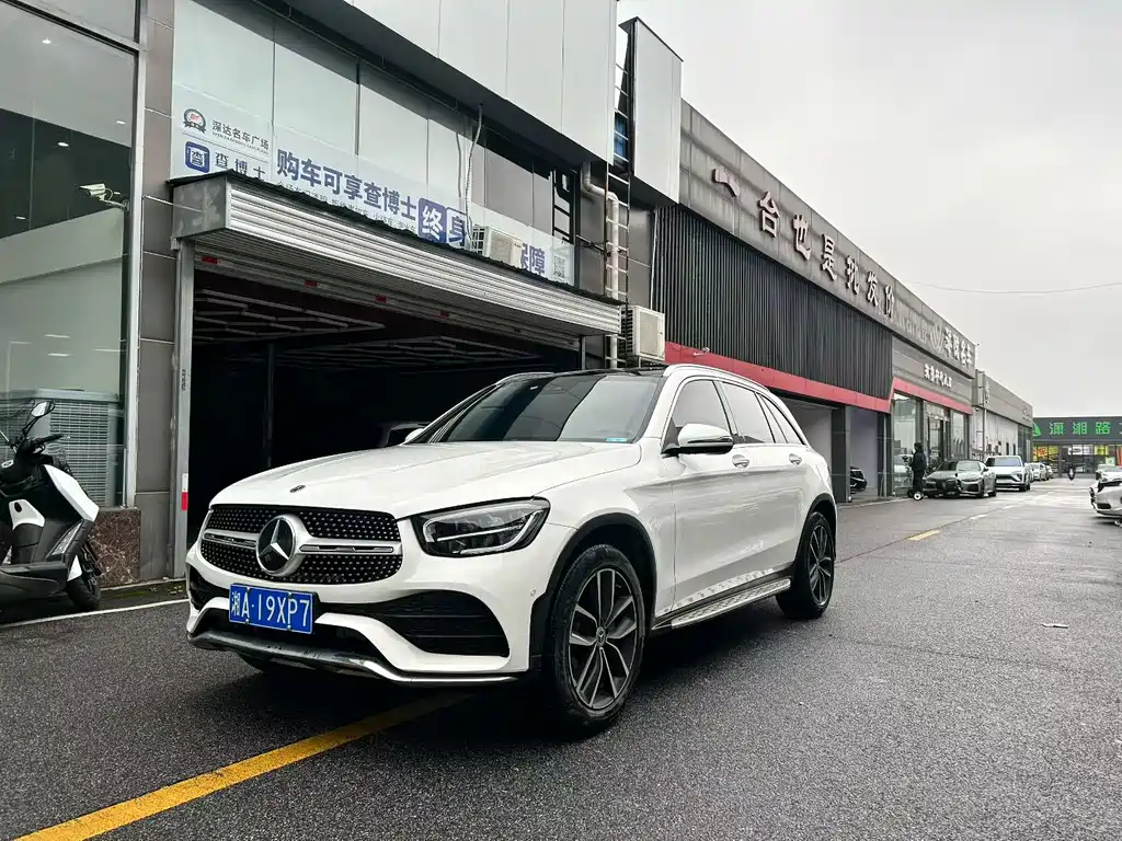 Mercedes-Benz GLC 2021 — фото 1