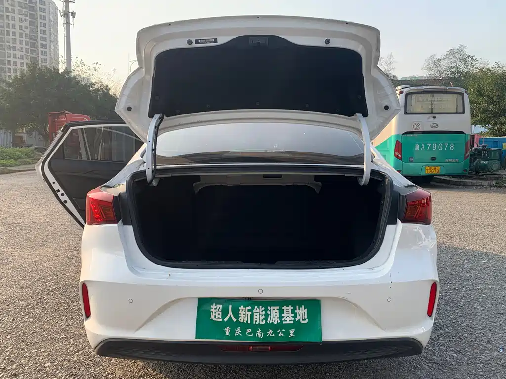 Changan Eado New Energy 2021 — фото 8