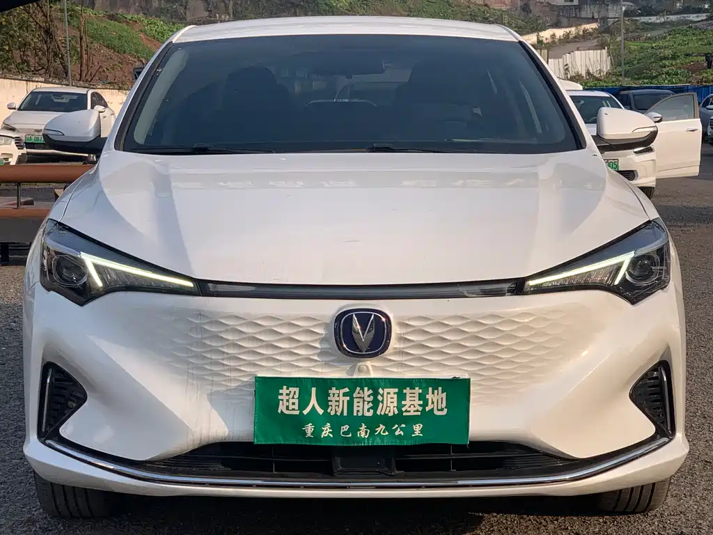 Changan Eado New Energy 2021 — фото 2