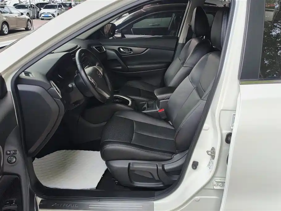 Nissan X-Trail 2015 — фото 9