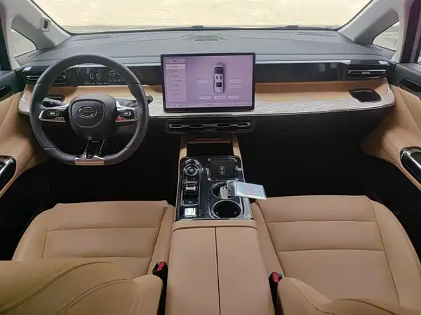 GAC Trumpchi E8 PHEV 2024