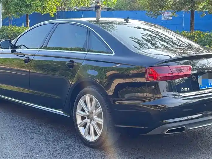 Audi A6L 2018 — фото 4