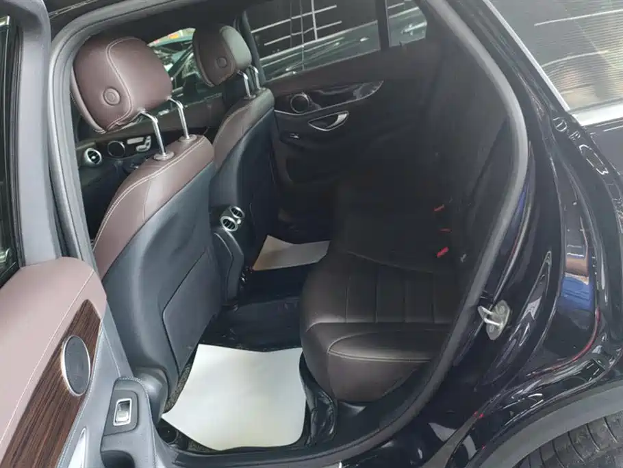 Mercedes-Benz GLC 2019 — фото 11