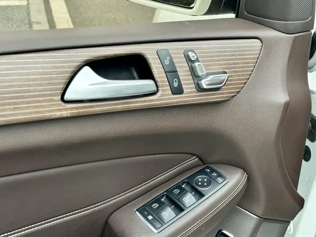 Mercedes-Benz GLE 2018 — фото 8