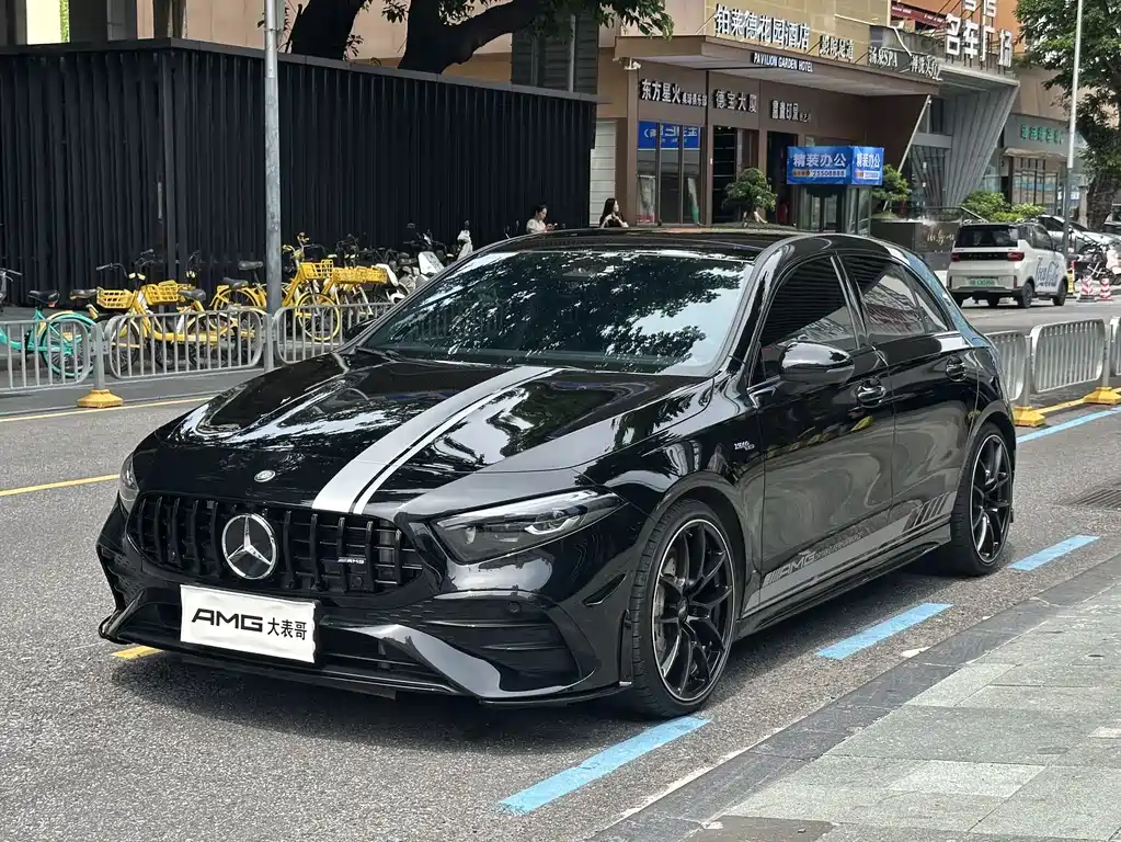 Mercedes-Benz A-Class AMG 2025 — фото 1