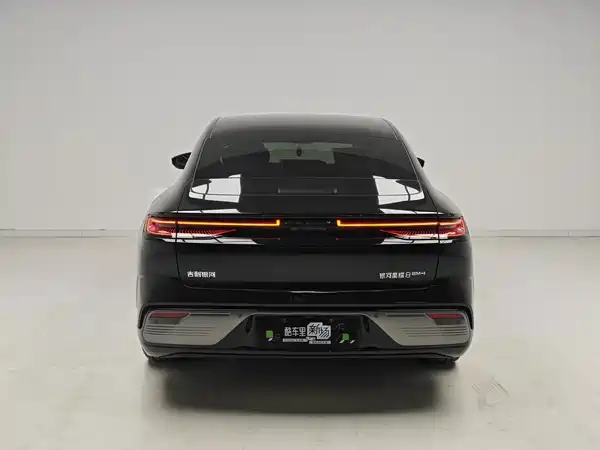 Geely Galaxy Starshine 8 2025