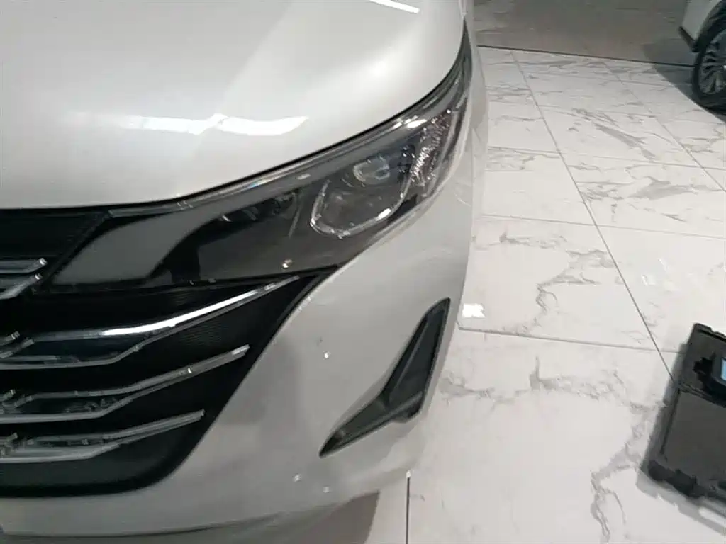 GAC Motor Trumpchi M6 2022 — фото 24