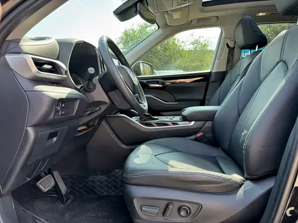 Toyota Highlander 2023