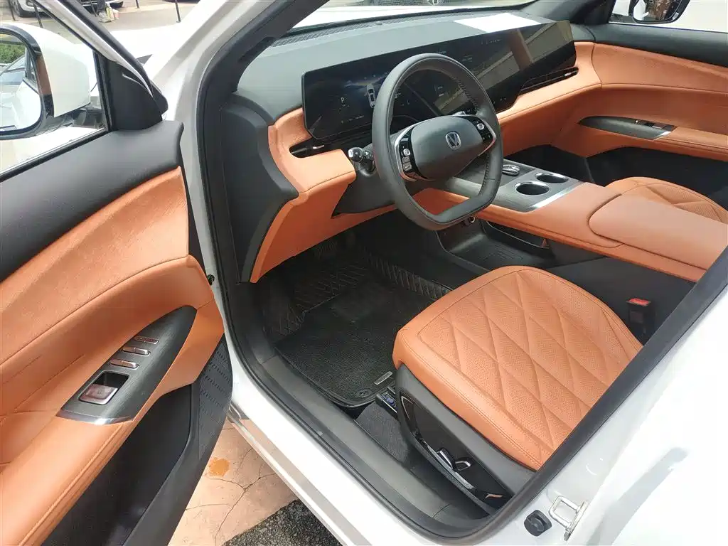 Changan CS75 PLUS 2025 — фото 16