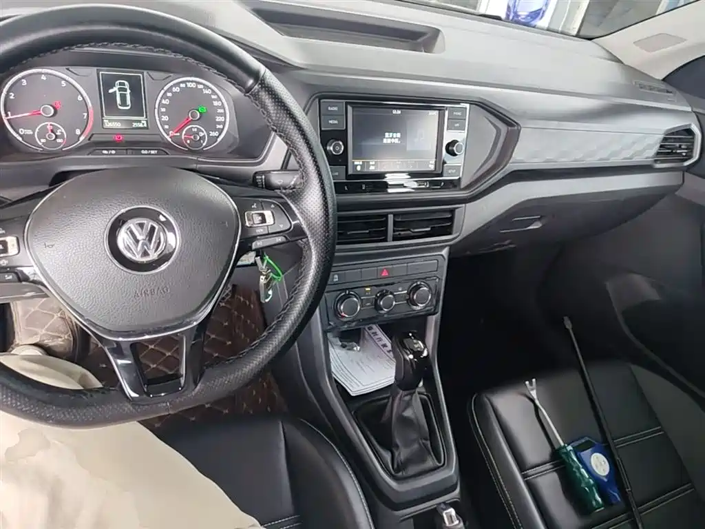 Volkswagen T-Cross 2020 — фото 10
