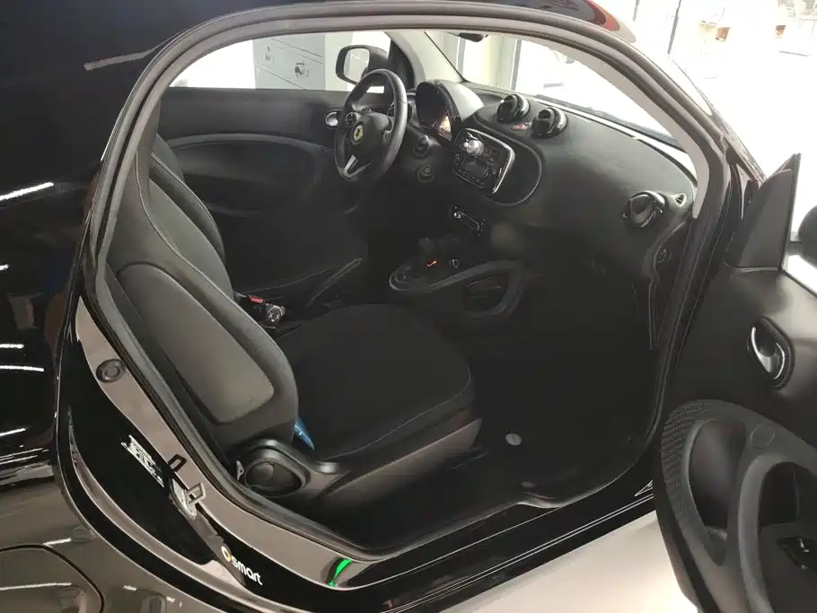 smart fortwo 2016 — фото 8