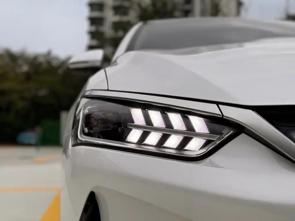 BYD Qin PLUS 2023 — фото 17