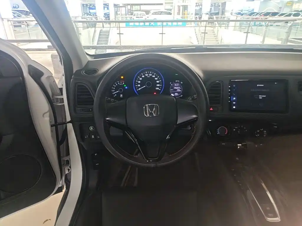 Honda Vezel 2020 — фото 11