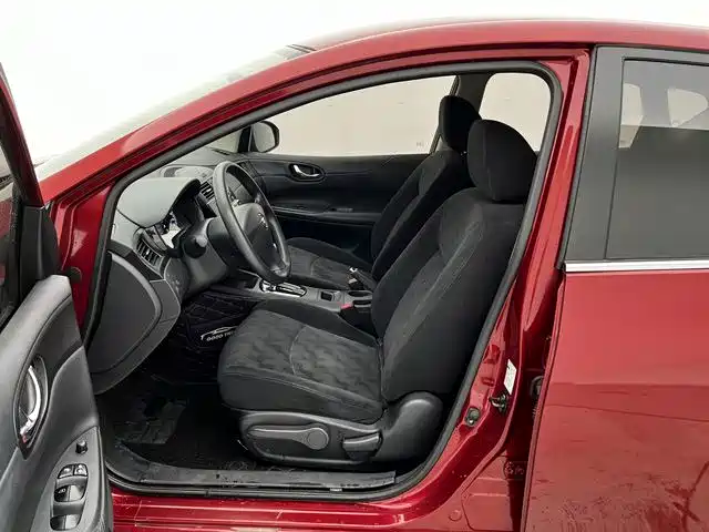 Nissan Tiida 2015 — фото 20