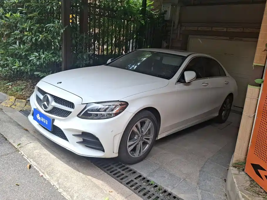 Mercedes-Benz C-Class 2020
