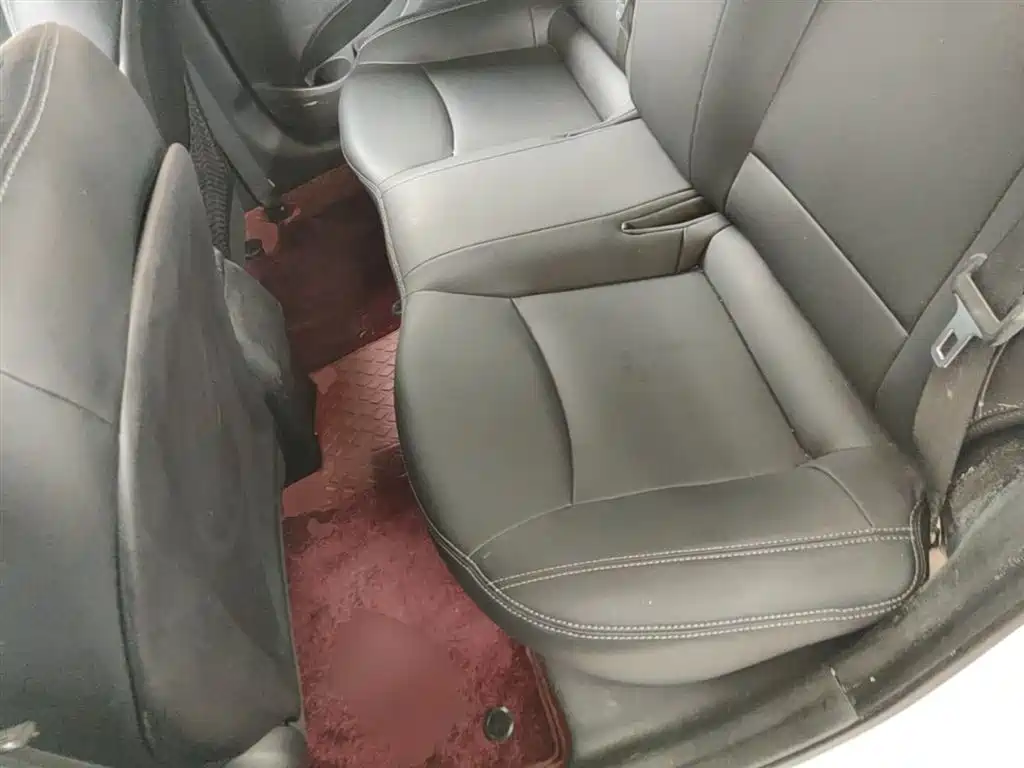 Hyundai Elantra Langdong 2016 — фото 17