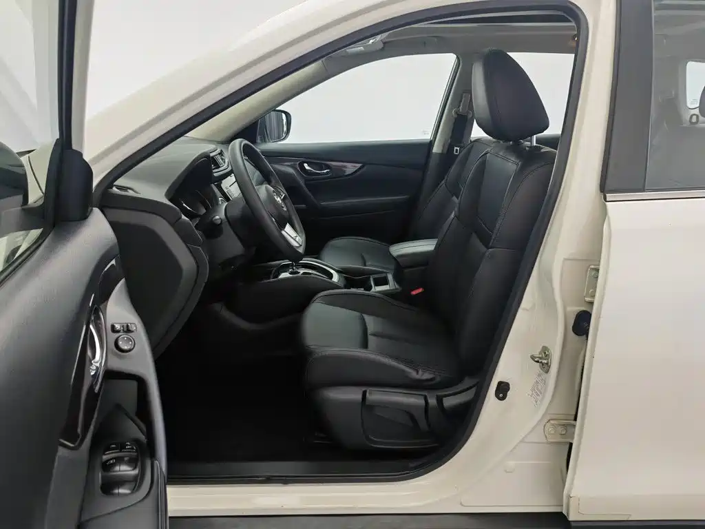 Nissan X-Trail 2018 — фото 10